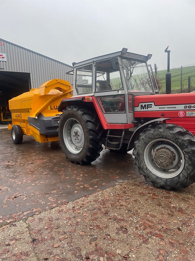 Lucas Lucas Castor 60 R² zwei Auflösewalzen Ballenauflöser