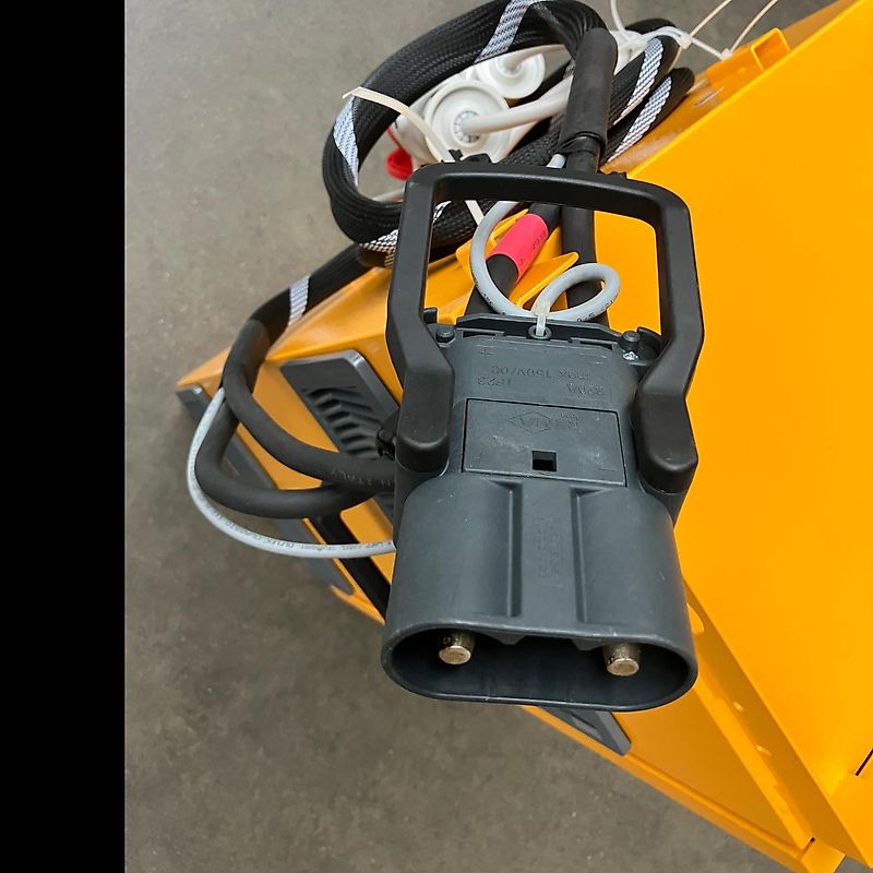 JCB Ladegerät für E-Tech