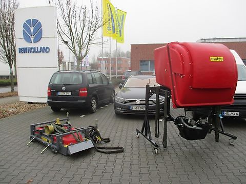 Matev Materialaufnahmegerät + Mähwerk