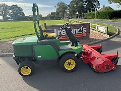 John Deere 1445 with Trimax flail