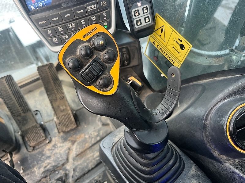 Hyundai HW 150 ACR / Huippu Varusteet, Stage V