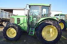 John Deere 6130