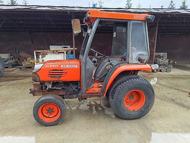 Kubota STV40