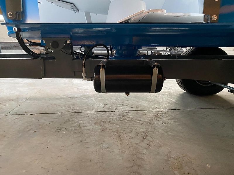 Zamet Futtermischwagen / Feed mixer / Melangeuse / Carro miscelatore / Кормораздатчик / Wóz paszowy 14 m3