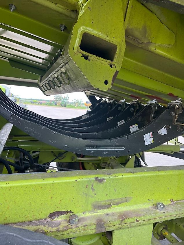 Claas Quadrant 2200 RC