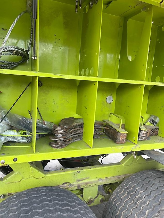 Claas Quadrant 2200 RC