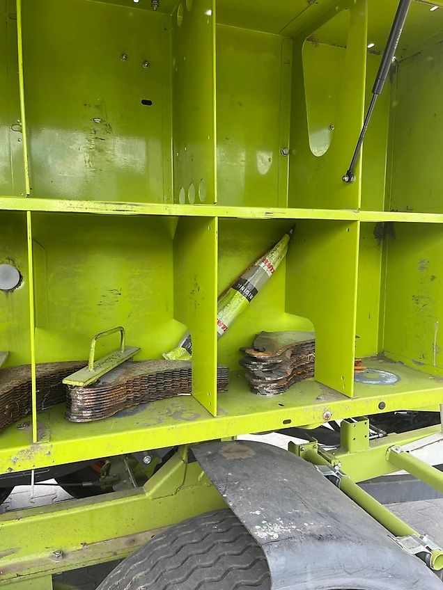 Claas Quadrant 2200 RC