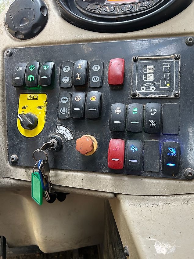 Massey Ferguson TH. 7038