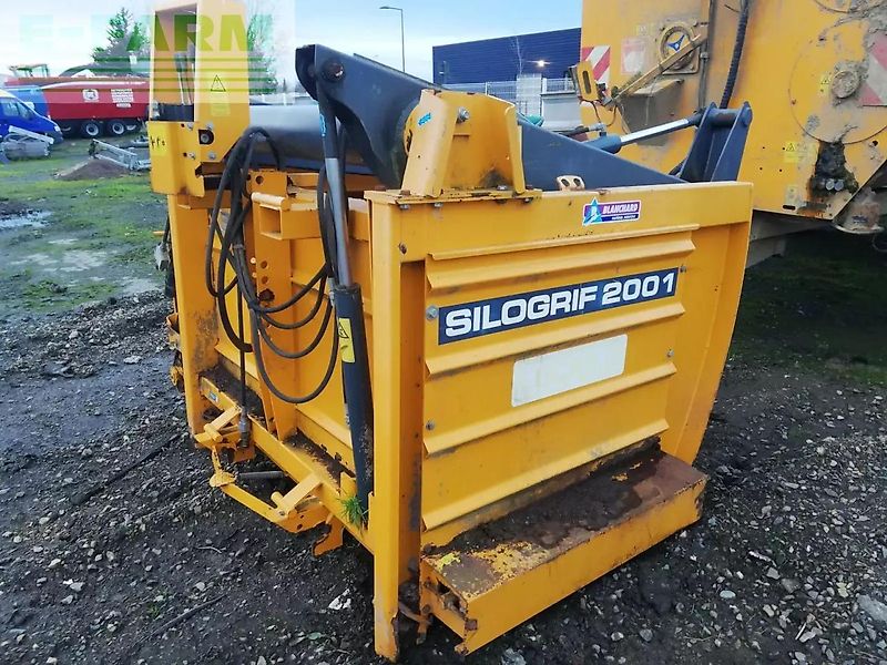 Lucas silogrif 2001 m