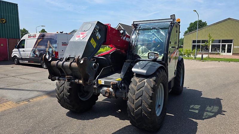 Massey Ferguson TH7038
