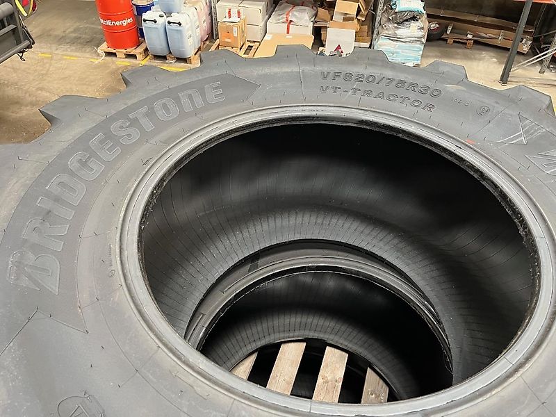 Bridgestone VT-TRACTOR