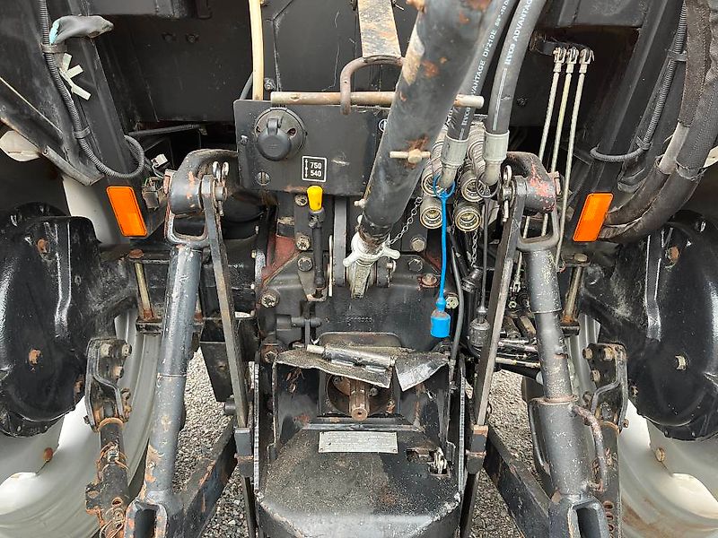 Case IH JX 95-4+ isme etukuormain