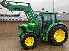 John Deere 6220 Trekker met voorlader