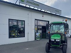 John Deere 3038E