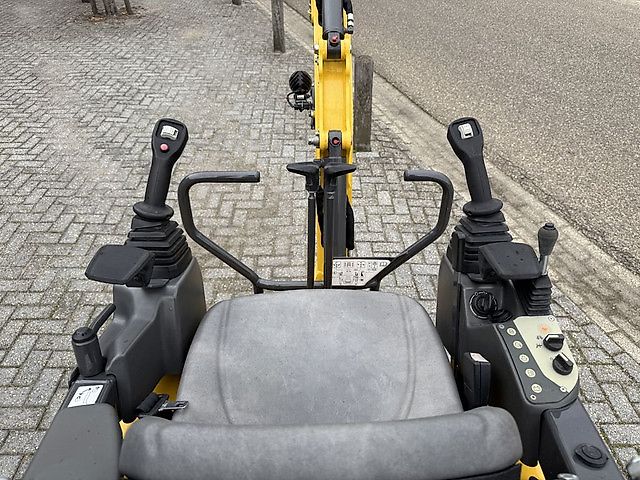 New Holland E14D Minigraver Nieuw (Overjarig)