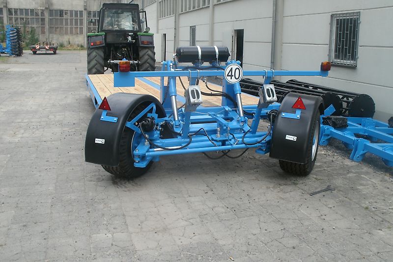 Bremer Maschinenbau Tieflader/Ballenwagen TP 700 - mehr Sicherheit für ihr wertvolles Ladegut