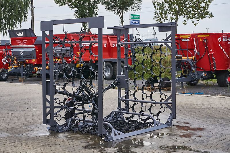 Top-Agro HaevyDuty AKTIONSPREIS Sehr ROBUSTE Wiesenegge 5m 4 Reihig Hydr. Klappbar Lackiert !!NEU!!