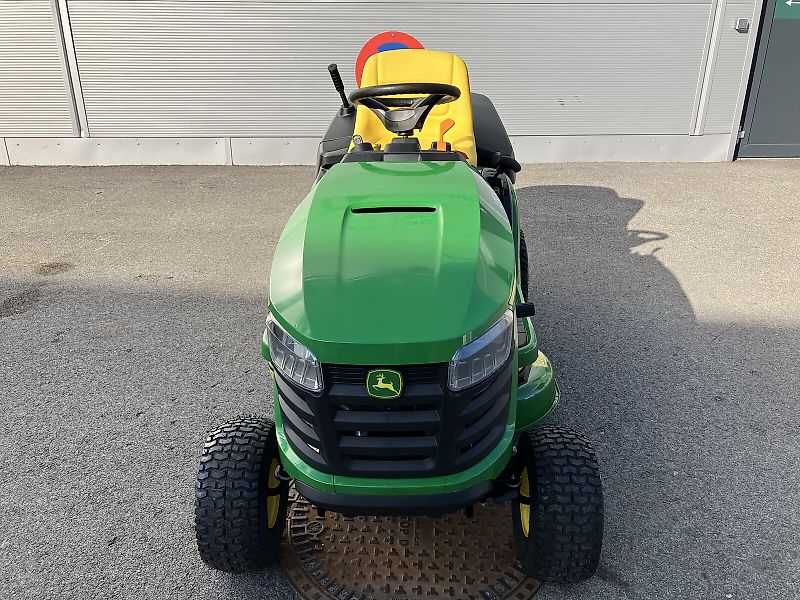 John Deere X 147R