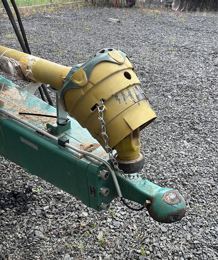 Farmtech FORTIS 2200 Abschiebewagen + Streuwerk