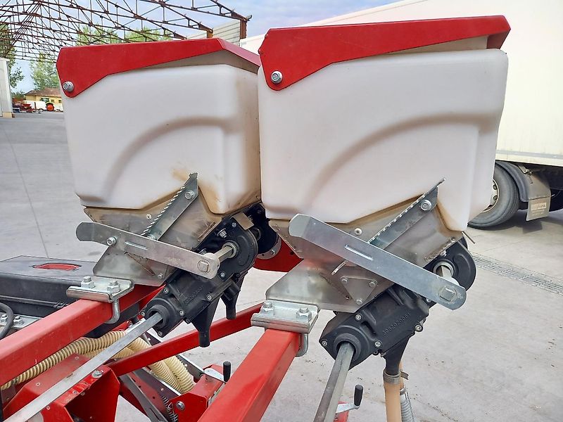 Agricola Italiana SNT-2-290 ( mit Granulatstreuer )