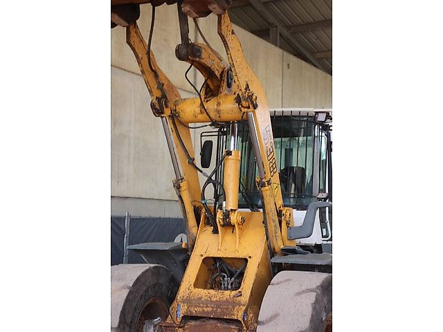 Liebherr L538