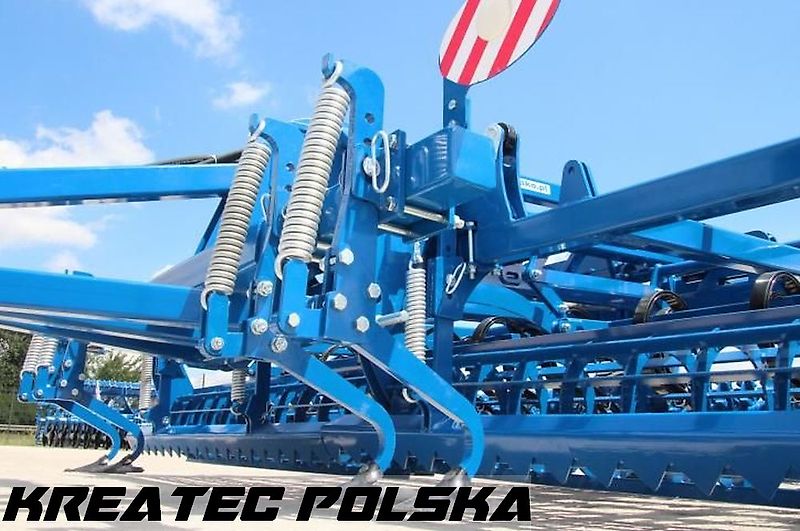 Rolmako Saatbettkombination kompakt / Kompaktgrubber U 684 PRO mit Zinken SA, halb-aufgehängte Version, Breiten von 2,5 m bis 6 m