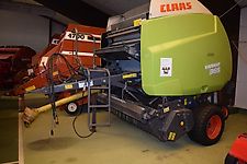Claas Variant 365 RC