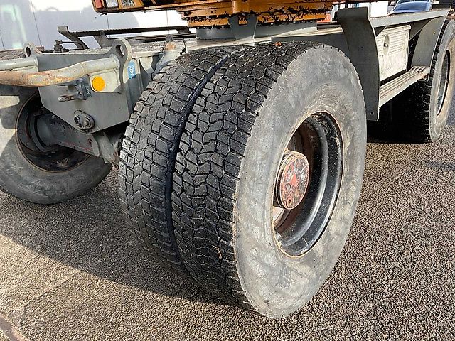 Liebherr A 900 B Litronic