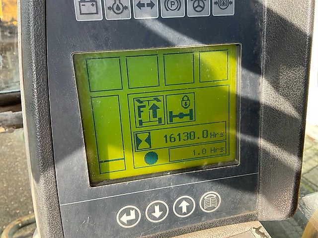 Liebherr A 900 B Litronic