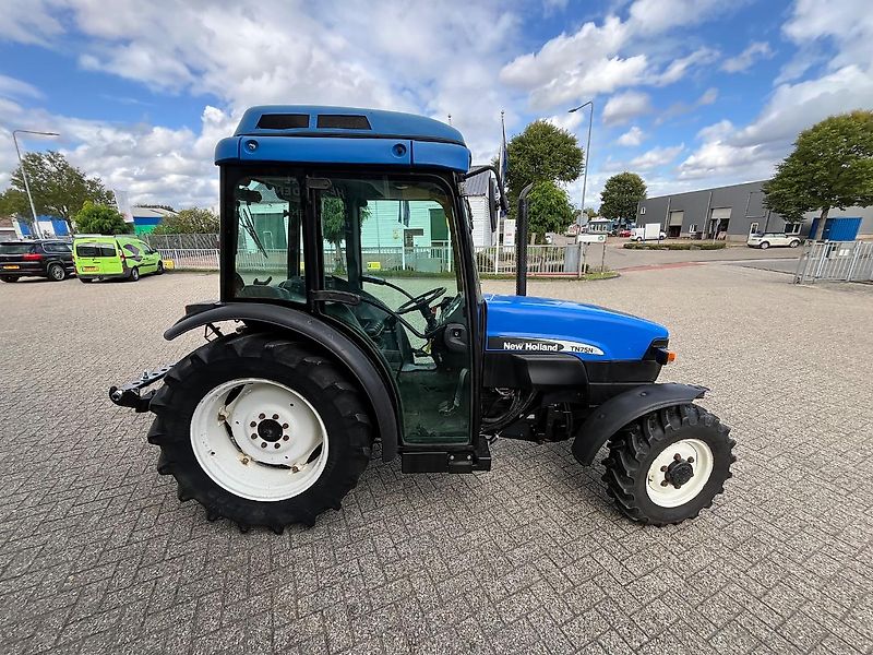New Holland TN75NA