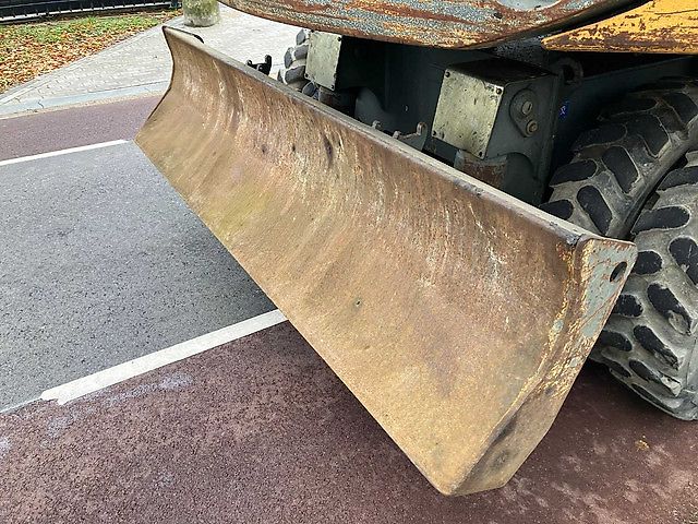 Liebherr A316 Litronic