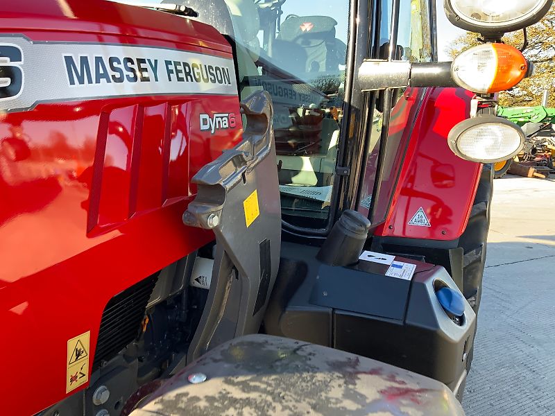 Massey Ferguson 6714S Dyna 6 Tractor (ST25200)