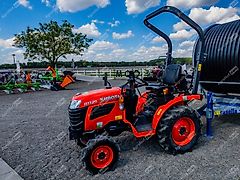 Kubota B1121 Traktor neu 12 PS