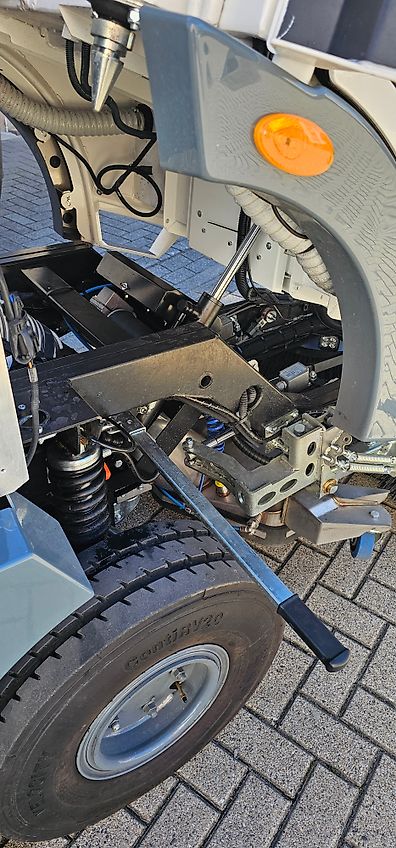 Tenax ELECTRA 2.0 EVOS + 100% elektrische Straßenreinigung - auch zur Miete!