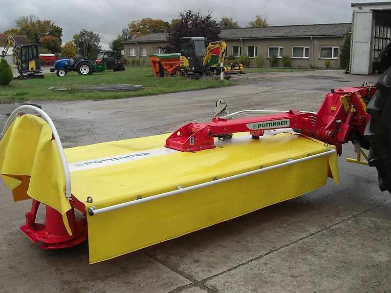 Pöttinger NOVACAT 302 / SENSOSAFE 300