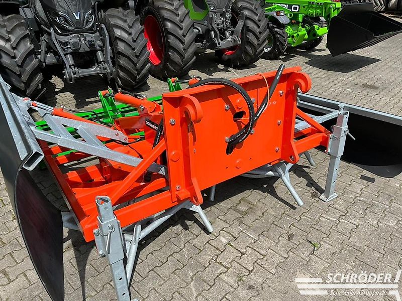 Holaras JUMBO KS-SHB / VOLVO AUFNAHME