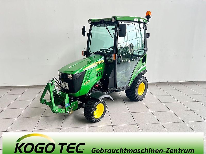 John Deere 1026R