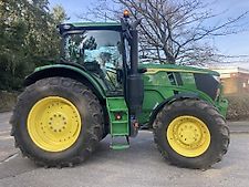 John Deere 6R 215