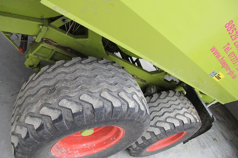 Claas Quadrant 2200 RotoCut