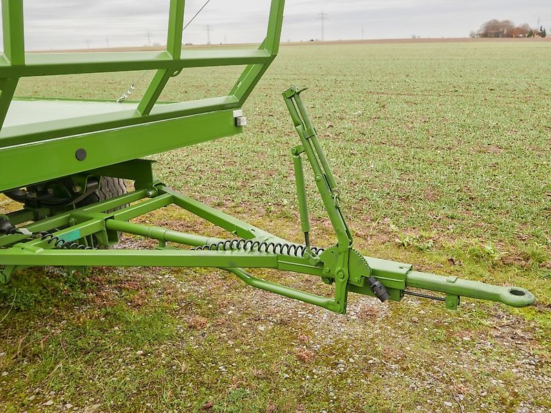 Pronar T022 Ballenwagen (Auflaufbremse) (TO22)