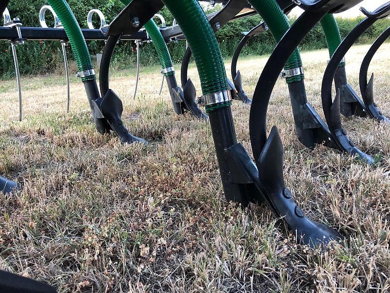 Verschlauchungstechnik Güllegrubber 7,5 m Verschlauchung oder Fassanbau Gülleverschlauchung