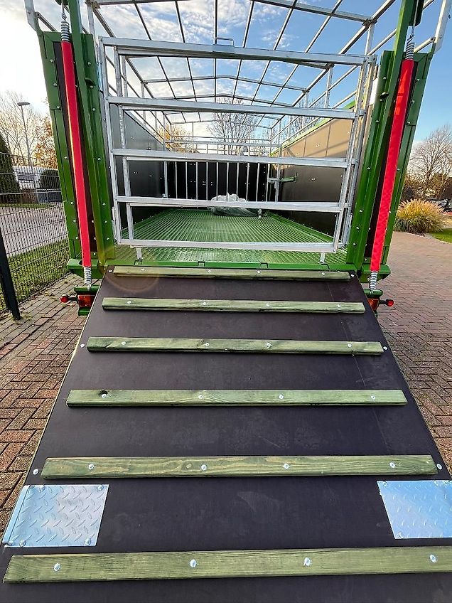 Pronar Großviehwagen T046/1 (Kurier 10)