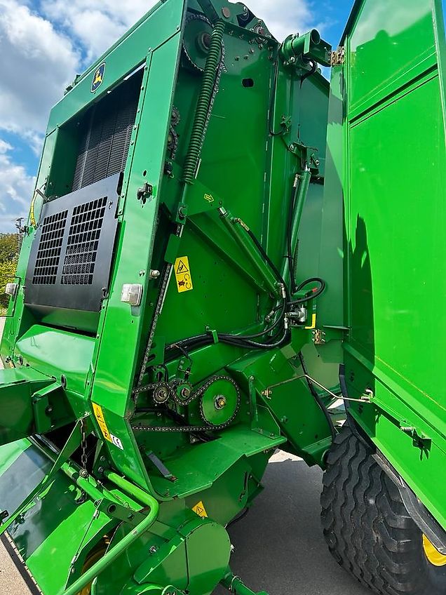 John Deere 592 Rundballenpresse Maxi Cut