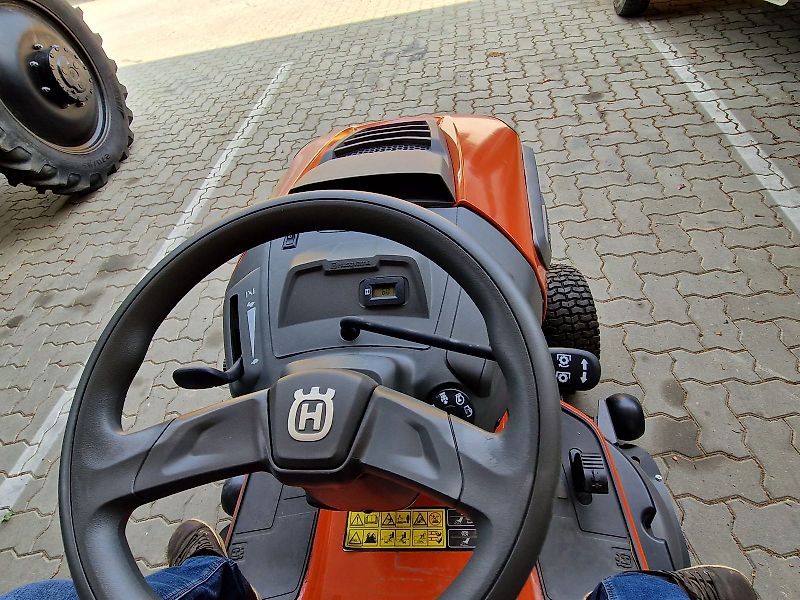 Husqvarna TC 242 T