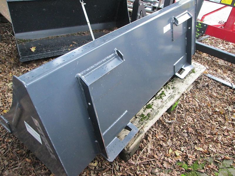 Stoll Compact Line Schaufel