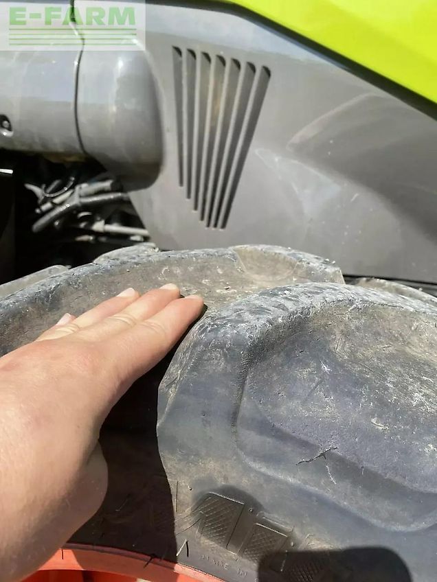 Claas nexos 230 m tradition