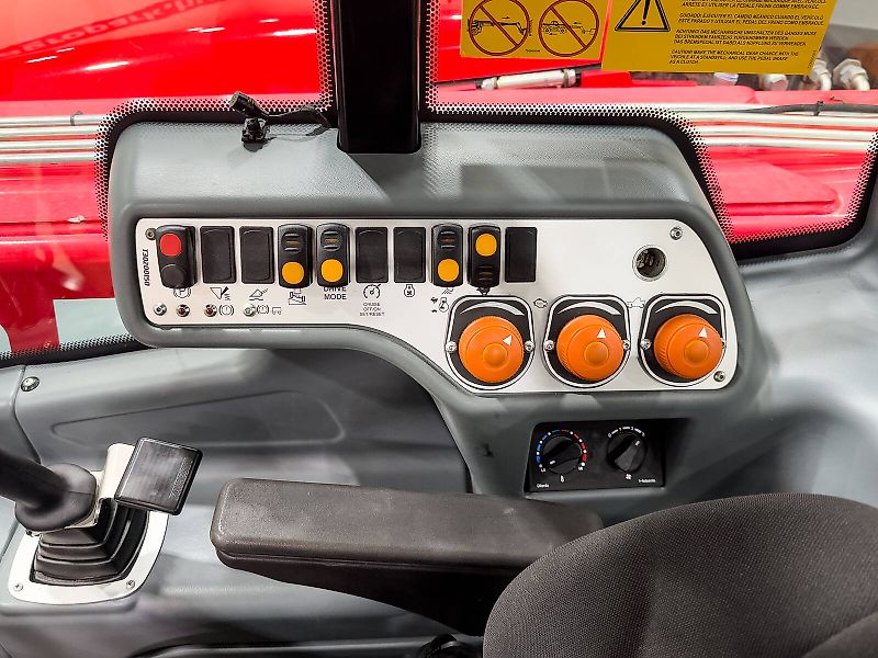 Faresin 9.70 HLS 74 telehandler with 7 ton and 8,8 m capacity, Joystick, pallet fork, bucket, 152 liter pump