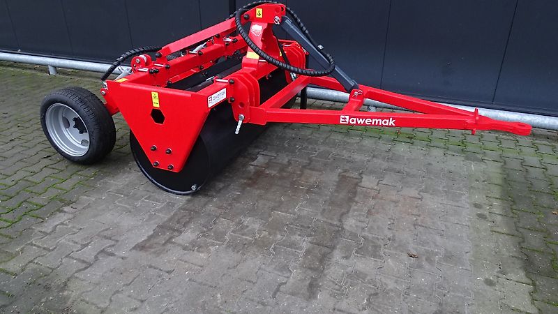 Hofstede Sportveld gras weide wei veld zode roller rol wals