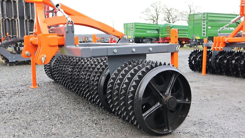 AgroXX MAXXIMUS - CAMBRIDGE FRONTPACKER--3.0 m mit Lenkbock - 525mm Ringe--