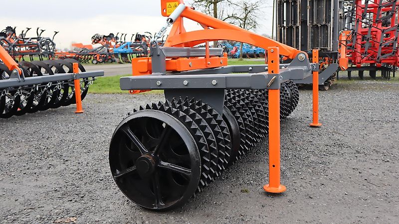 AgroXX MAXXIMUS - CAMBRIDGE FRONTPACKER--3.0 m mit Lenkbock - 525mm Ringe--